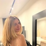 Polina, 44