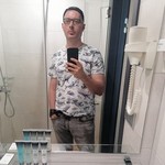 Alex, 41