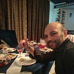 Maks, 44