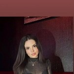 Dina, 32