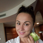 Leona, 39