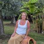 Natalia, 55