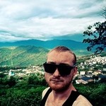 Alex, 32